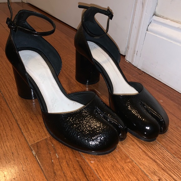 ⭐️SOLD⭐️Black Patent Margiela Tabi Mary Janes - Picture 5 of 6